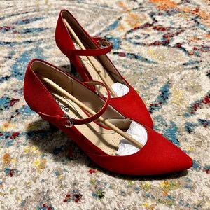 NWOB Life Stride SANDRINE Red Fabric Heel Pump size 8